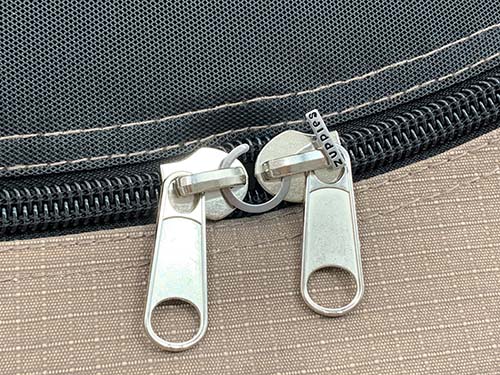 Zipper Holder Upper for Jeans - Clasp to Keep Pants Zipper up - Hook for  Jeans Zipper and Button - Keep Zipper up on Pants - Silver - FYOURH : Buy  Online